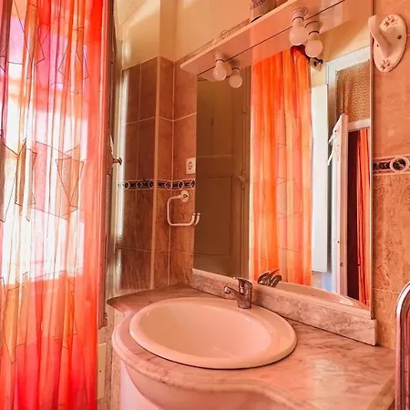 ゲストハウス Ala Do Castelo ラゴス